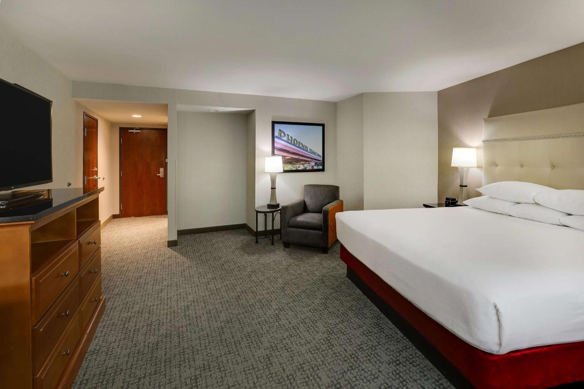 Drury Inn & Suites Phoenix Airport Exteriör bild