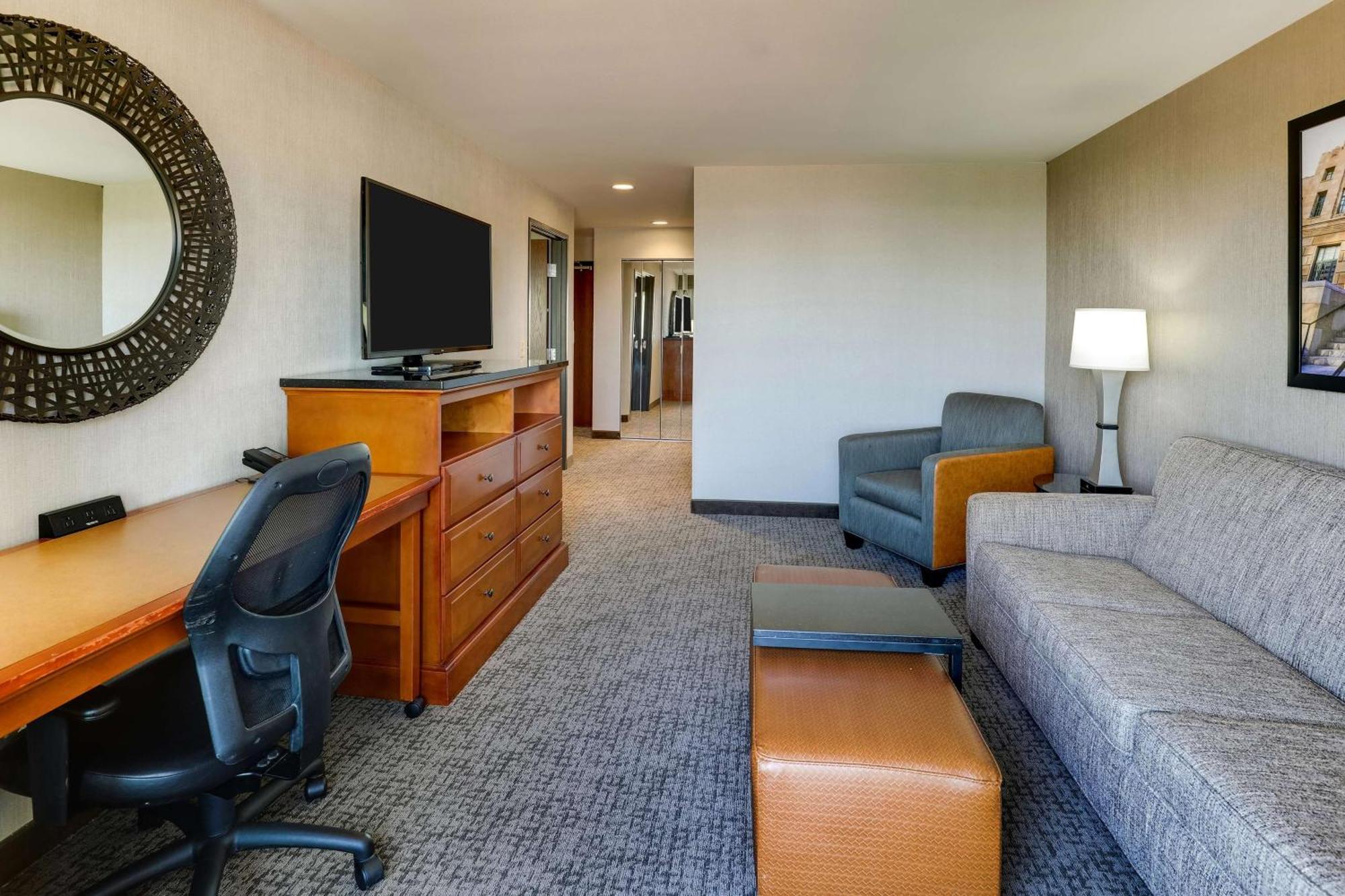 Drury Inn & Suites Phoenix Airport Exteriör bild