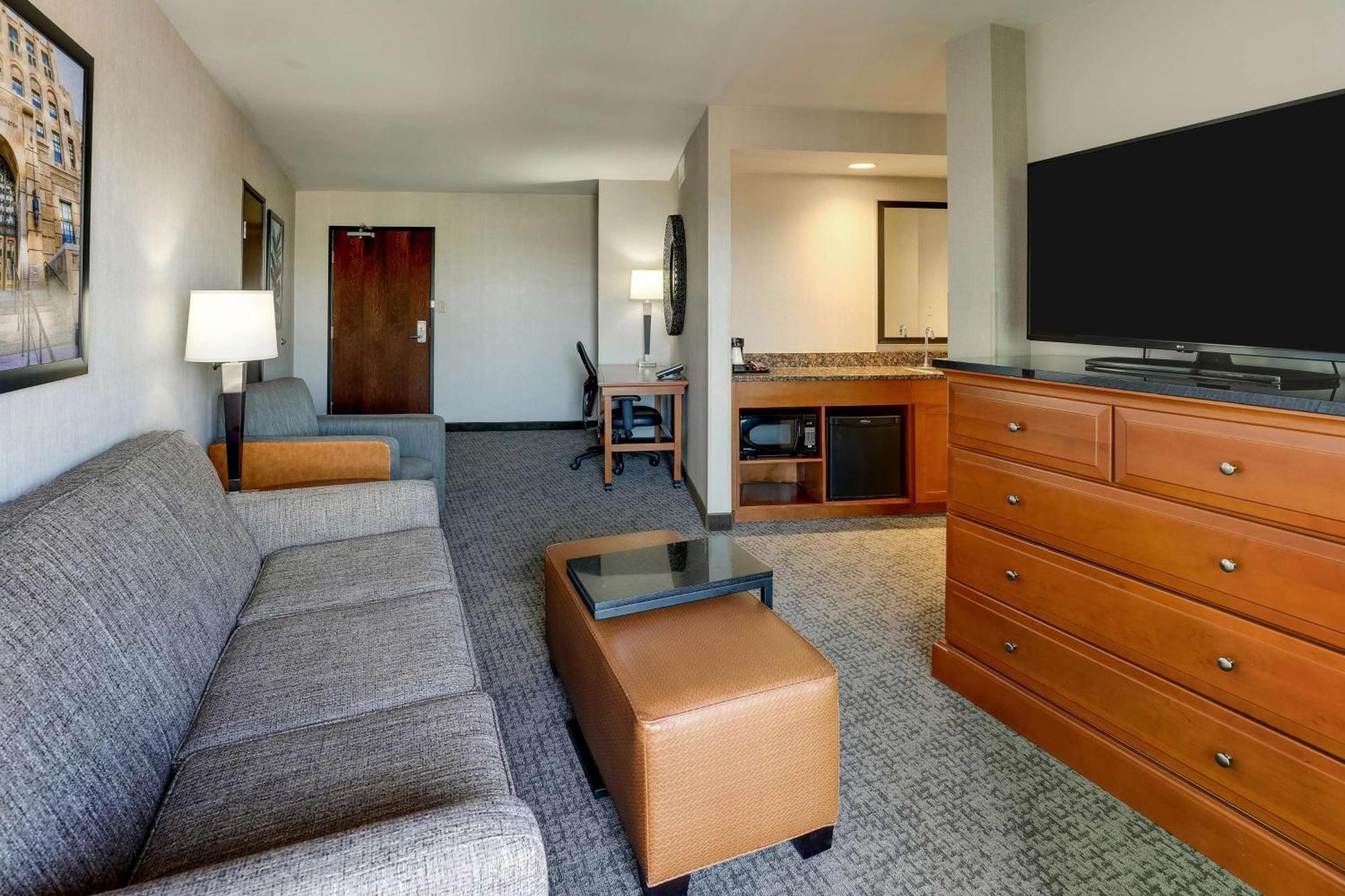Drury Inn & Suites Phoenix Airport Exteriör bild