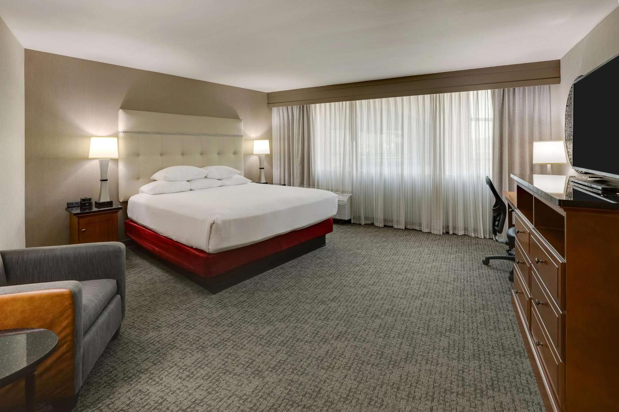 Drury Inn & Suites Phoenix Airport Exteriör bild